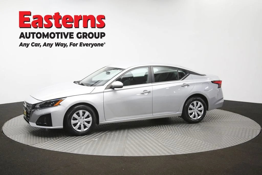 Used 2023 Silver Nissan 2.5 S image 56
