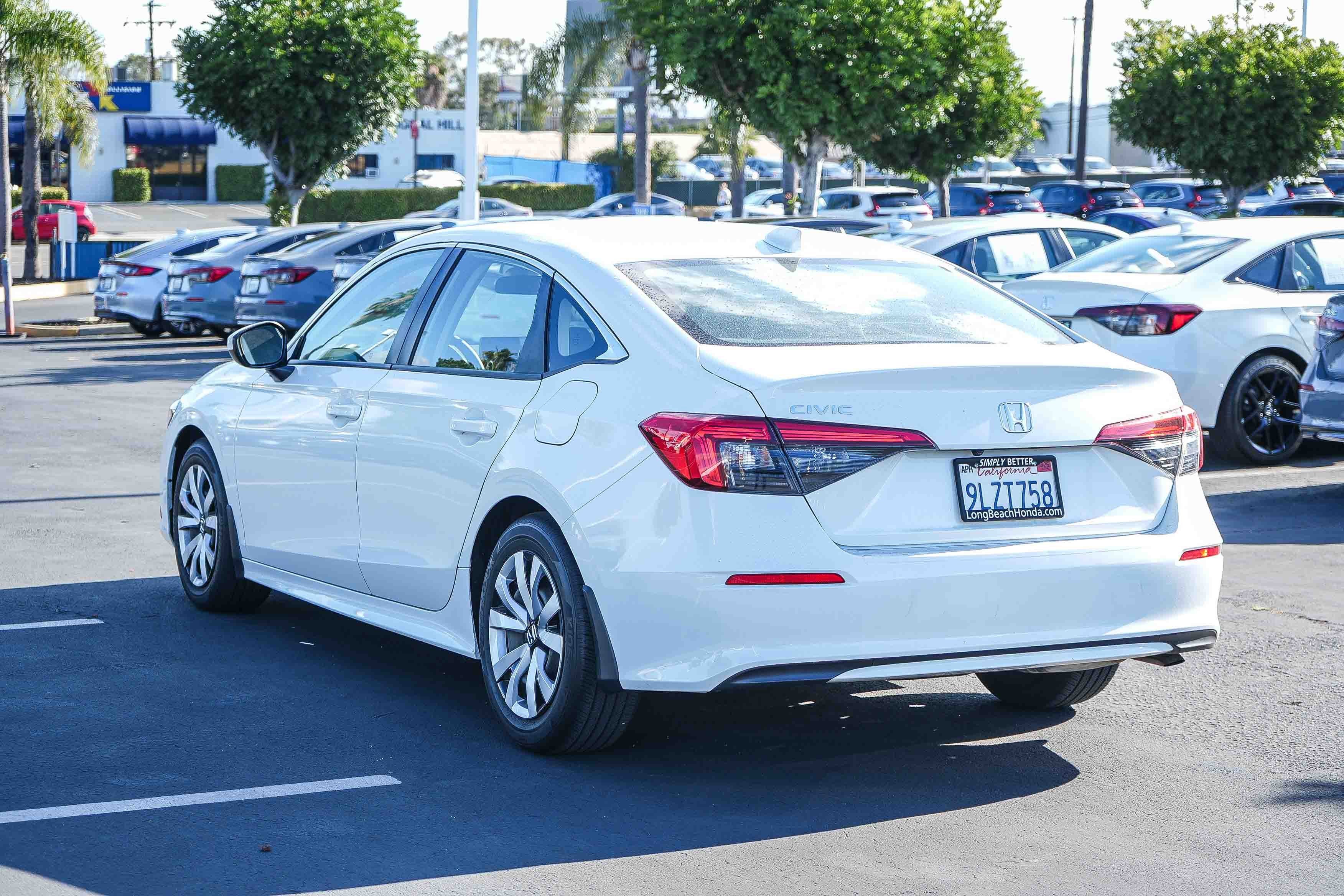 Certified Used 2024 Platinum White Pearl Honda 2.0L 4D LX image 8