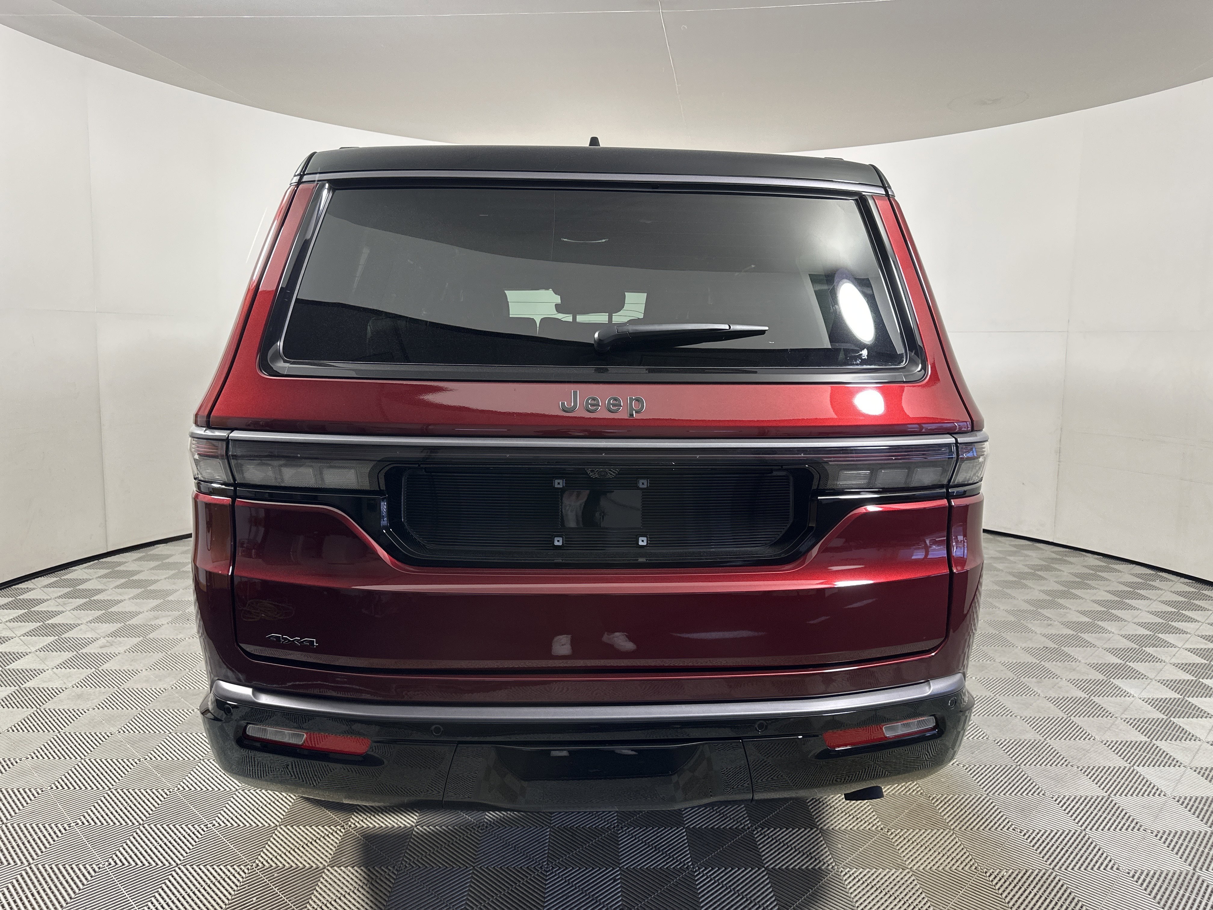 New 2026 Velvet Red Pearl-Coat Exterior Paint Jeep Summit Obsidian image 6