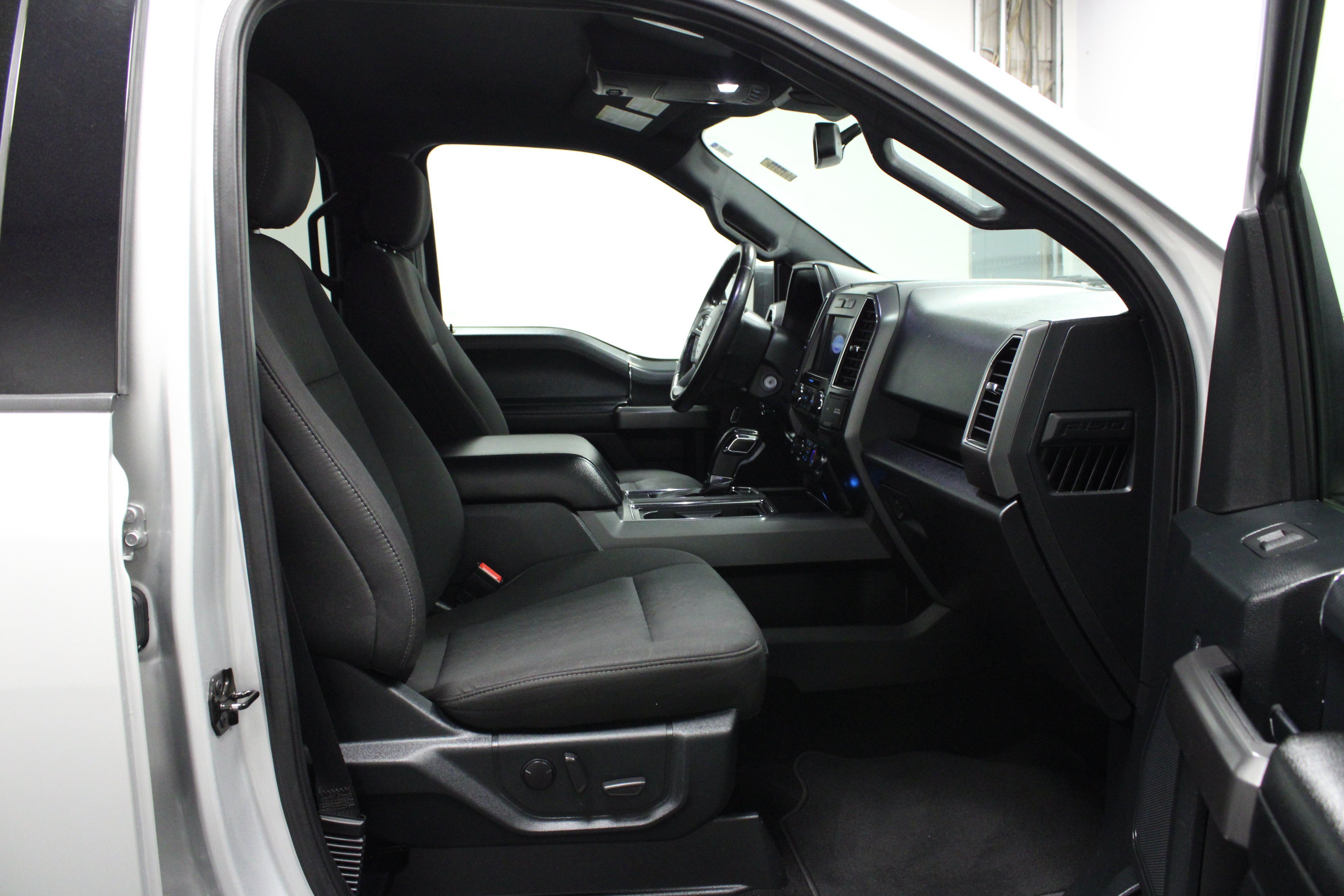 Used 2019 Ingot Silver Metallic Ford XLT image 16