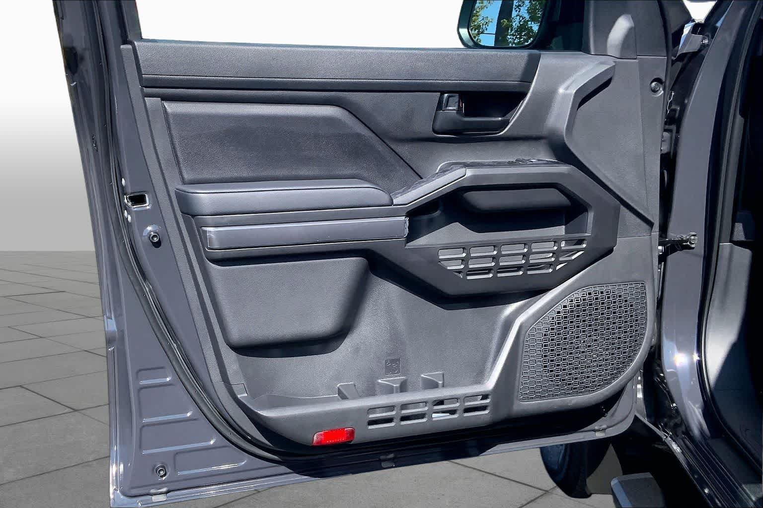 New 2026 Underground Toyota SR5 image 10