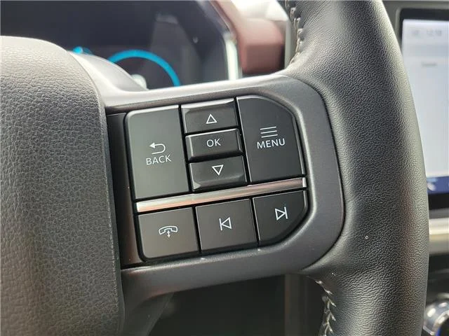 Used 2023 Carbonized Gray Metallic Ford Lariat 4x4 SuperCrew Cab 5.5 ft. box 145 in. WB image 18