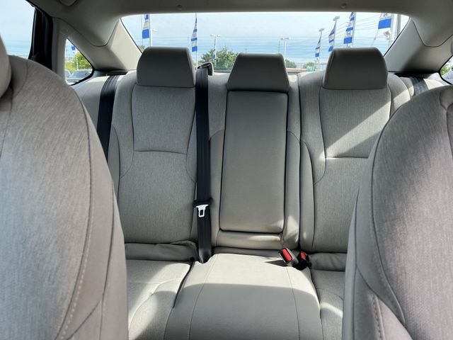 Used 2023  Honda EX image 14