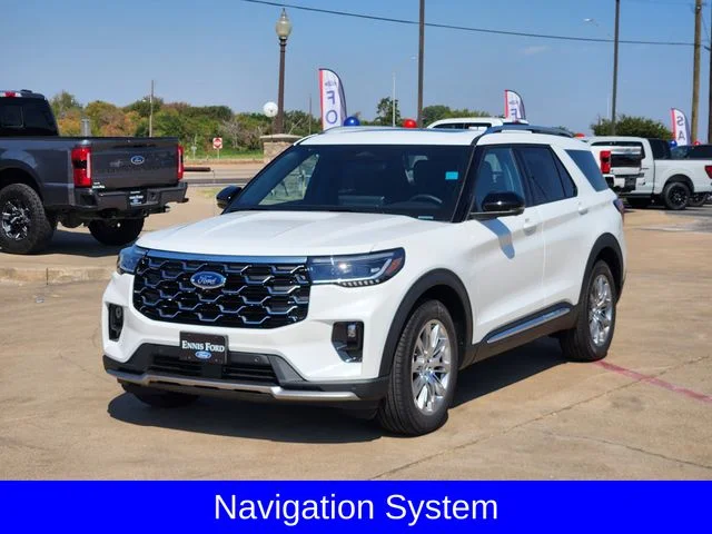 New 2026 Star White Metallic Tri-Coat Ford Platinum™ image 3