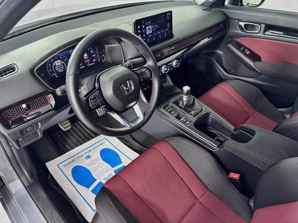 Certified Used 2025 Urban Gray Pearl Honda  image 11
