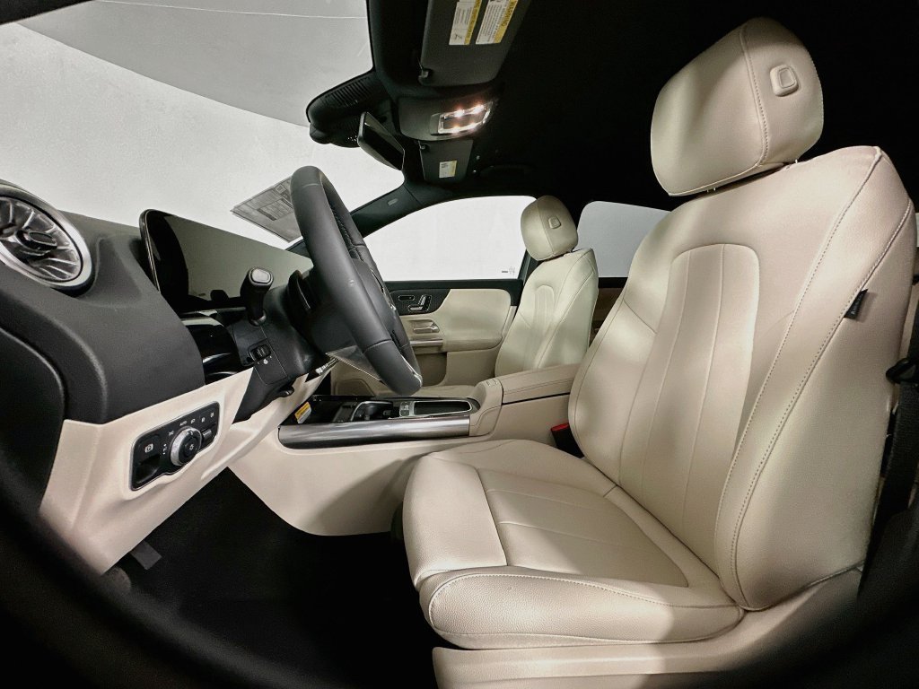 New 2026 Mountain Grey Metallic Mercedes-Benz GLA 250 image 50