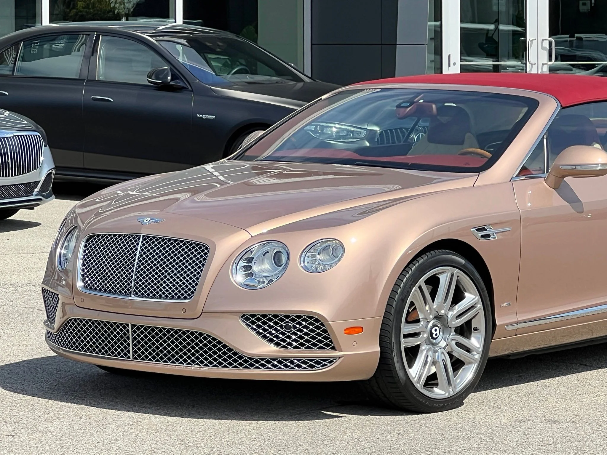 Used 2017 Gold Bentley W12 image 16