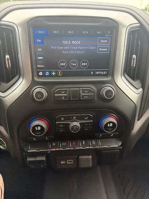 Used 2021 SHADOW GRAY METALLIC Chevrolet LT image 19