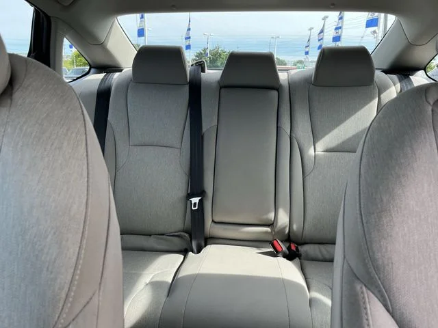 Used 2023  Honda EX image 14