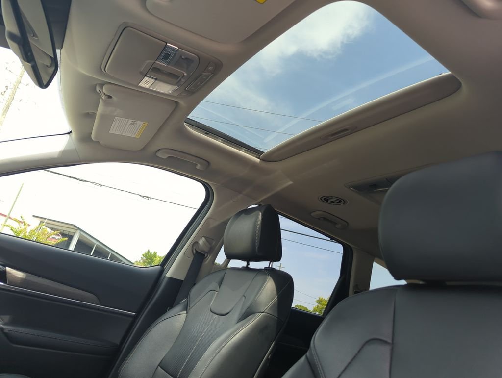 Used 2021 Green Kia EX image 28