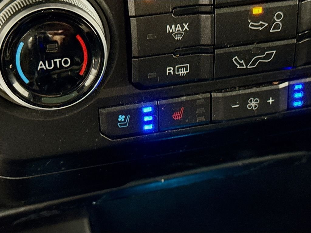 Used 2018 Shadow Black Ford Platinum image 24