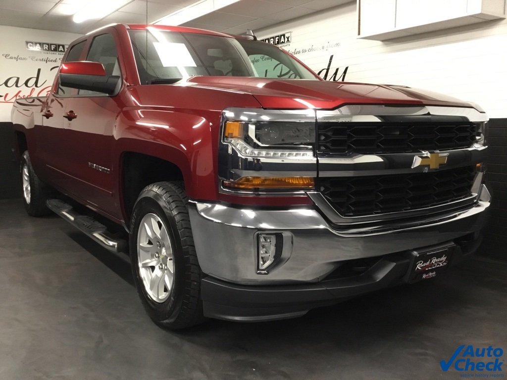 2017 Chevrolet Silverado 1500 LT photo 3