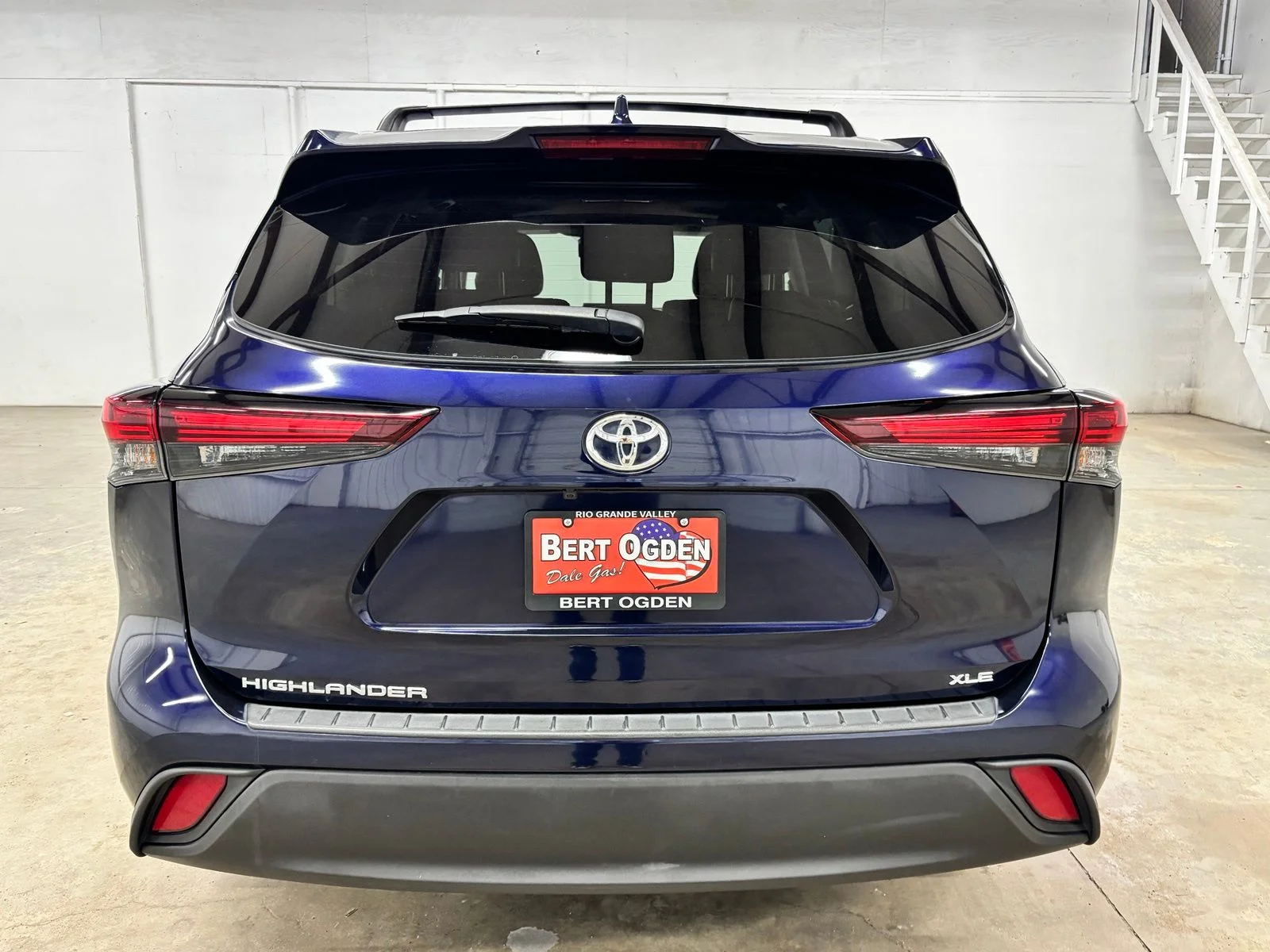 Used 2024 Silver Toyota XLE image 6