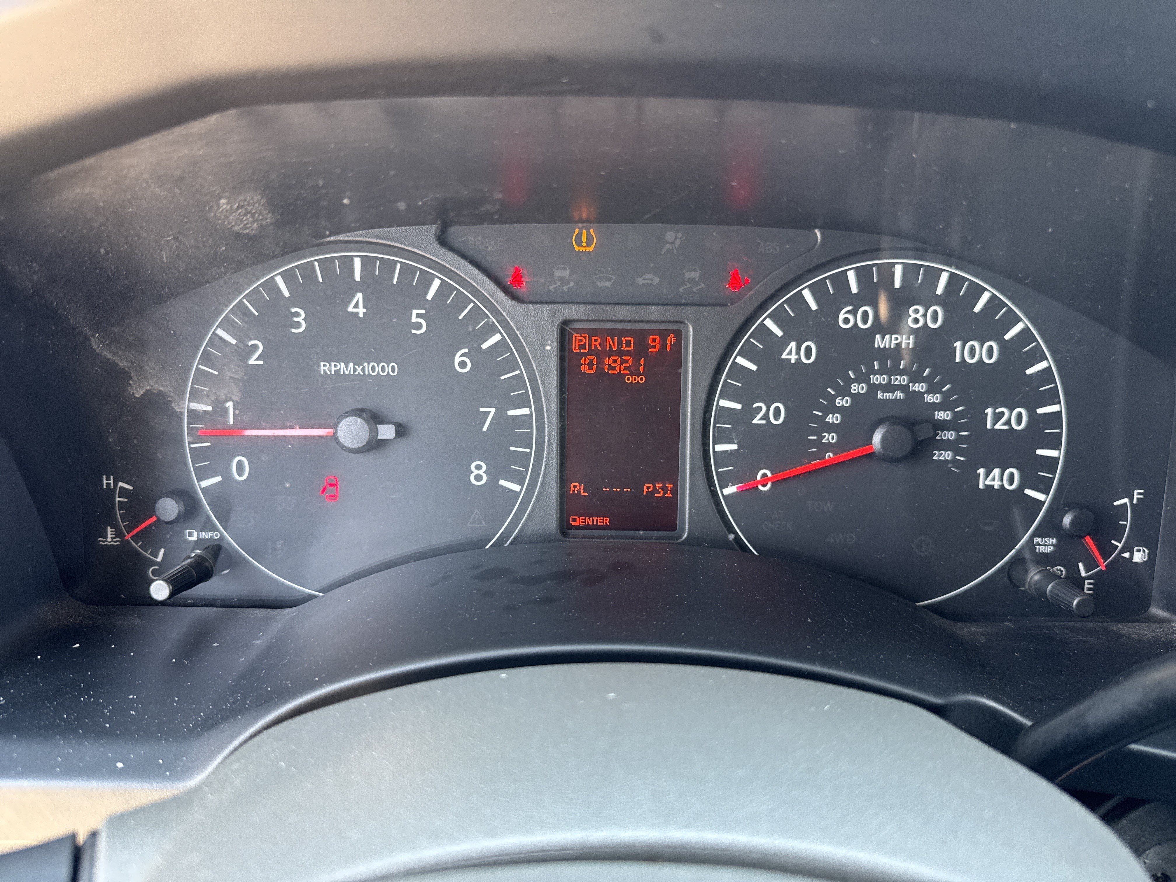 Used 2014 White Nissan SV image 15