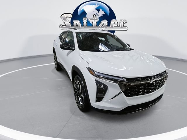 New 2026 Summit White Chevrolet 2RS image 2