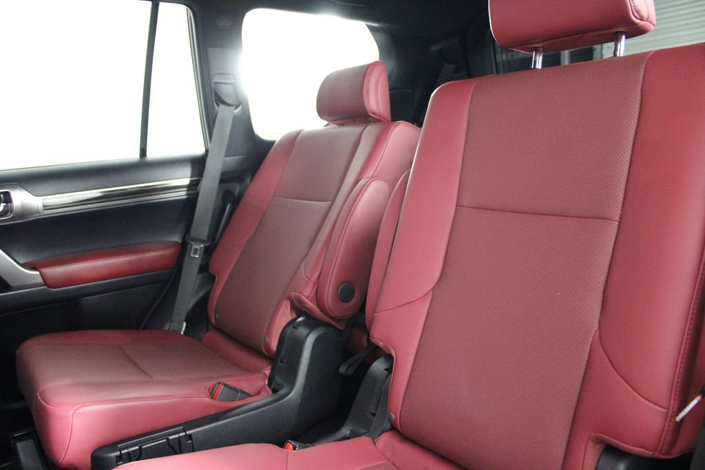 Used 2022 Silver Lexus 460 image 18