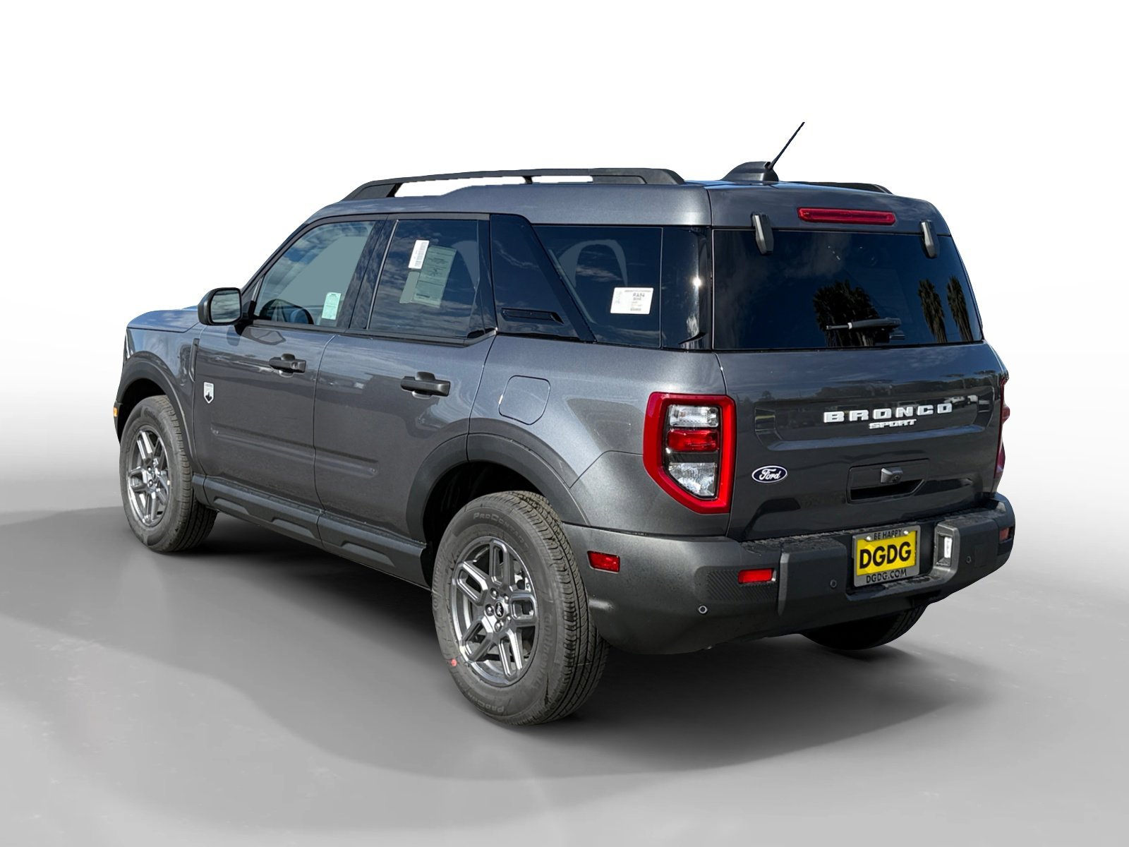 New 2026 Carbonized Gray Metallic Ford Big Bend image 3