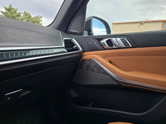2026 BMW X5 50e - Photo 26