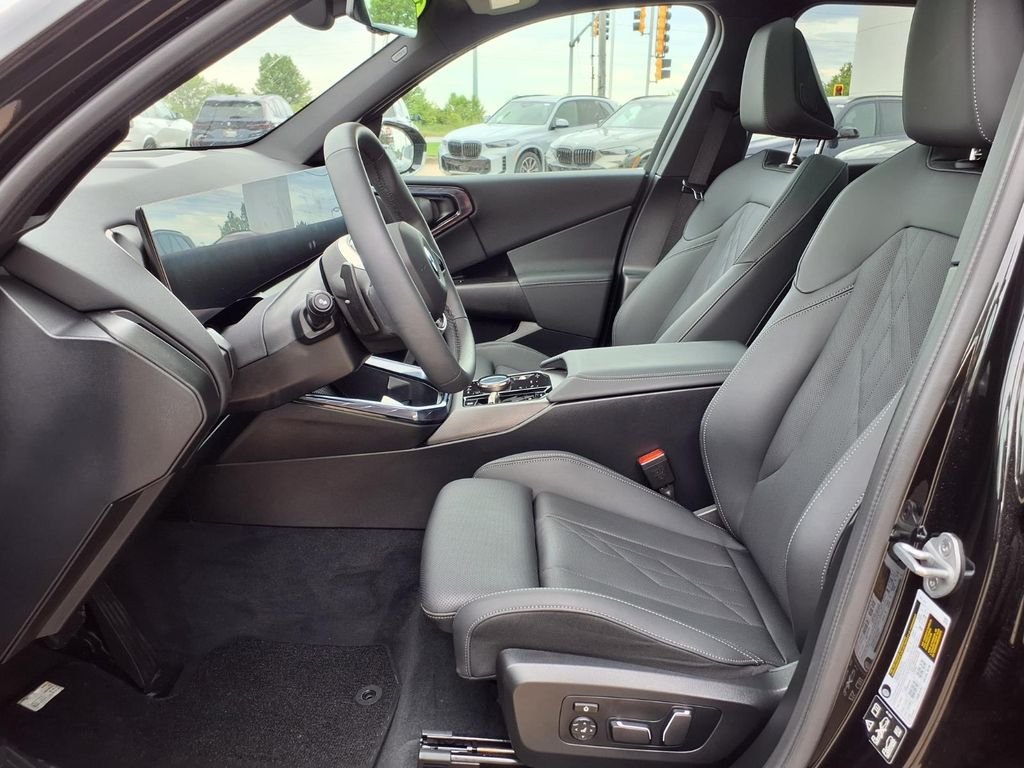 Used 2025 Black Sapphire Metallic BMW 30 xDrive image 15