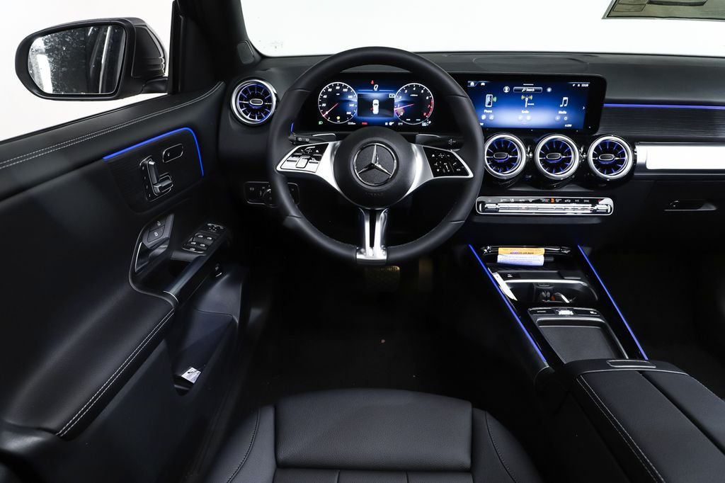 New 2026 Mountain Grey Metallic Mercedes-Benz GLB 250 image 13