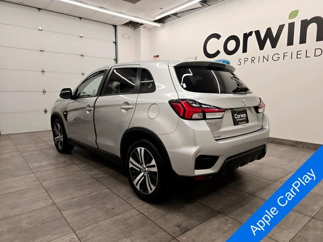 Used 2025 Alloy Silver Metallic Mitsubishi  image 3