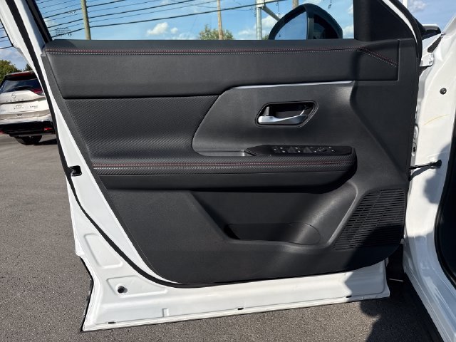 New 2027 Aspen White TriCoat Nissan SR image 12
