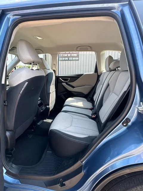 Used 2023 Blue Subaru Base image 14