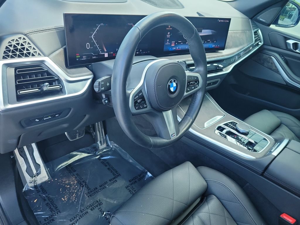 Used 2024 Black BMW sDrive40i image 25