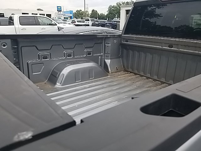 Used 2024 Sterling Metallic GMC SLE image 30
