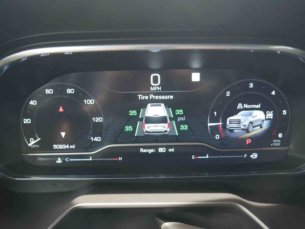 Used 2023  GMC SLE image 39
