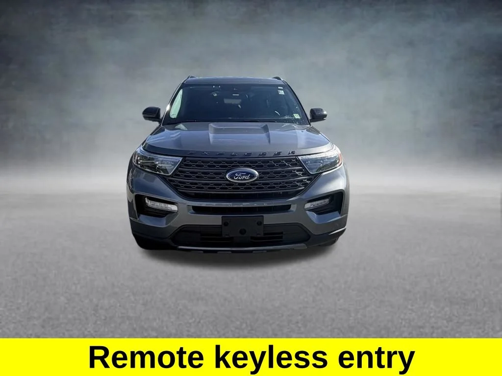 Used 2023 Gray Ford XLT image 9