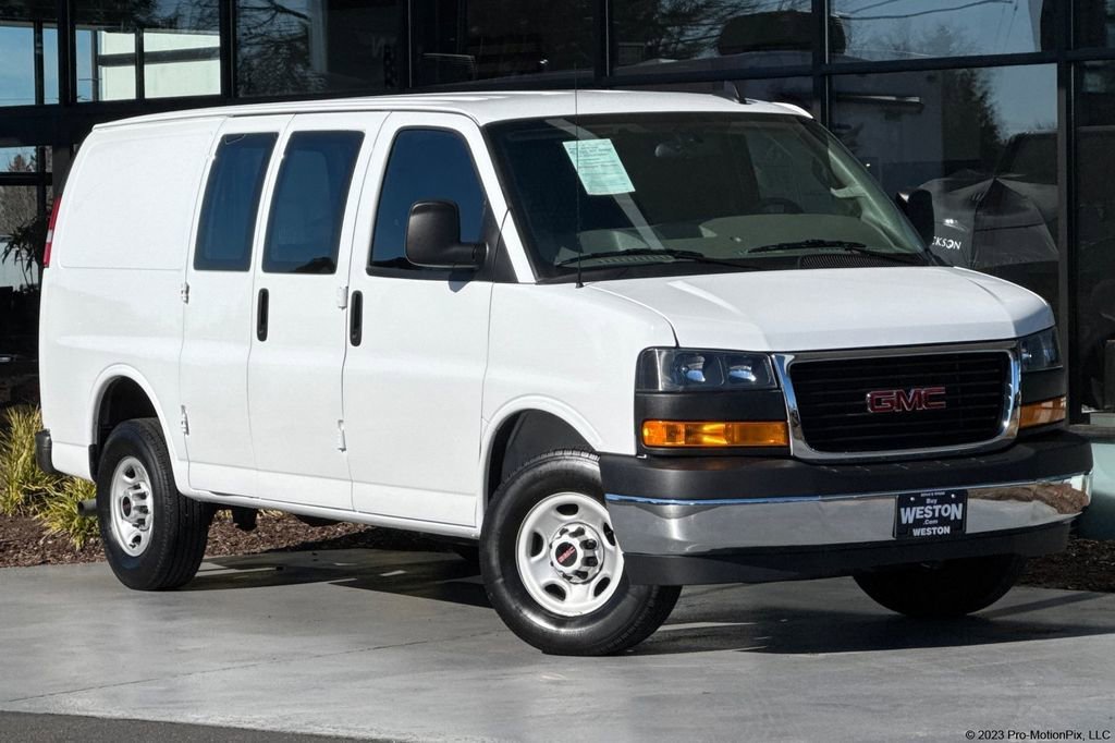 2024 GMC Savana Cargo
