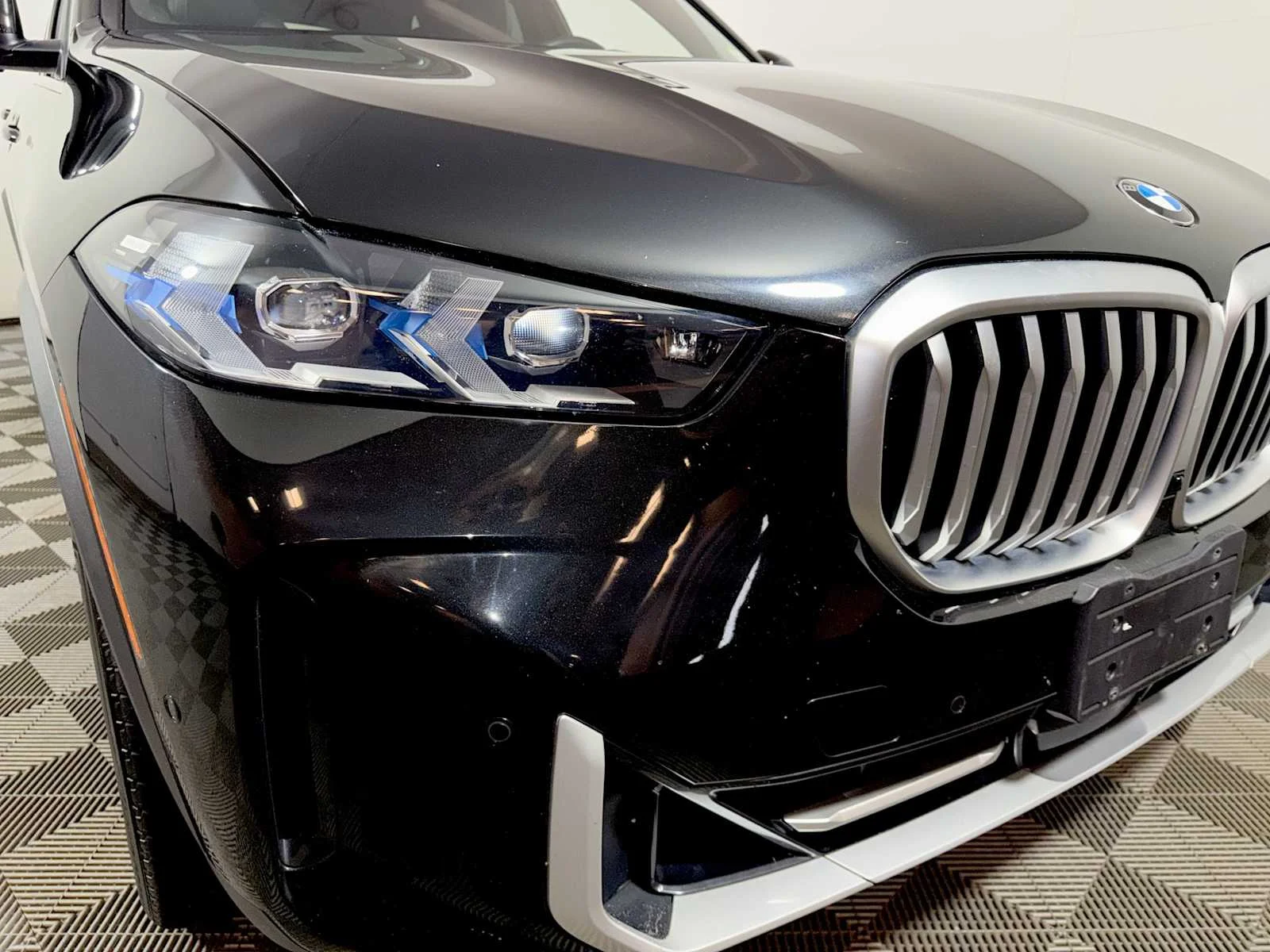 Certified Used 2024 Black Sapphire Metallic BMW xDrive40i image 25
