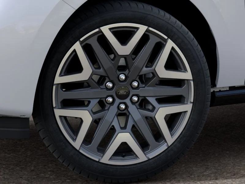 New 2027 Star White Metallic Tri-Coat Ford Platinum image 43