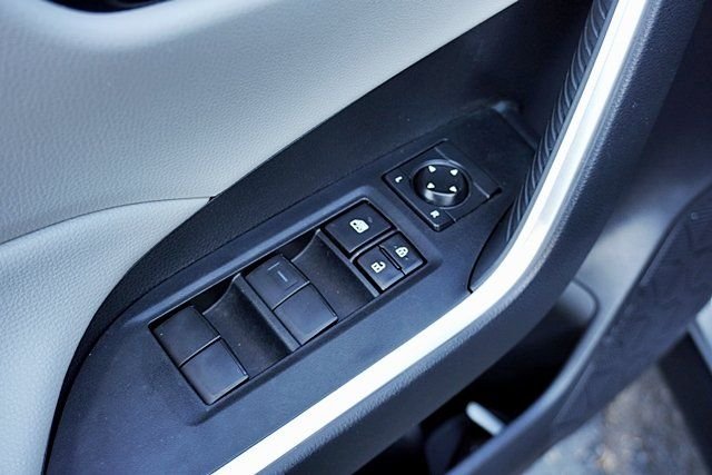 Used 2021 Silver Toyota XLE image 24