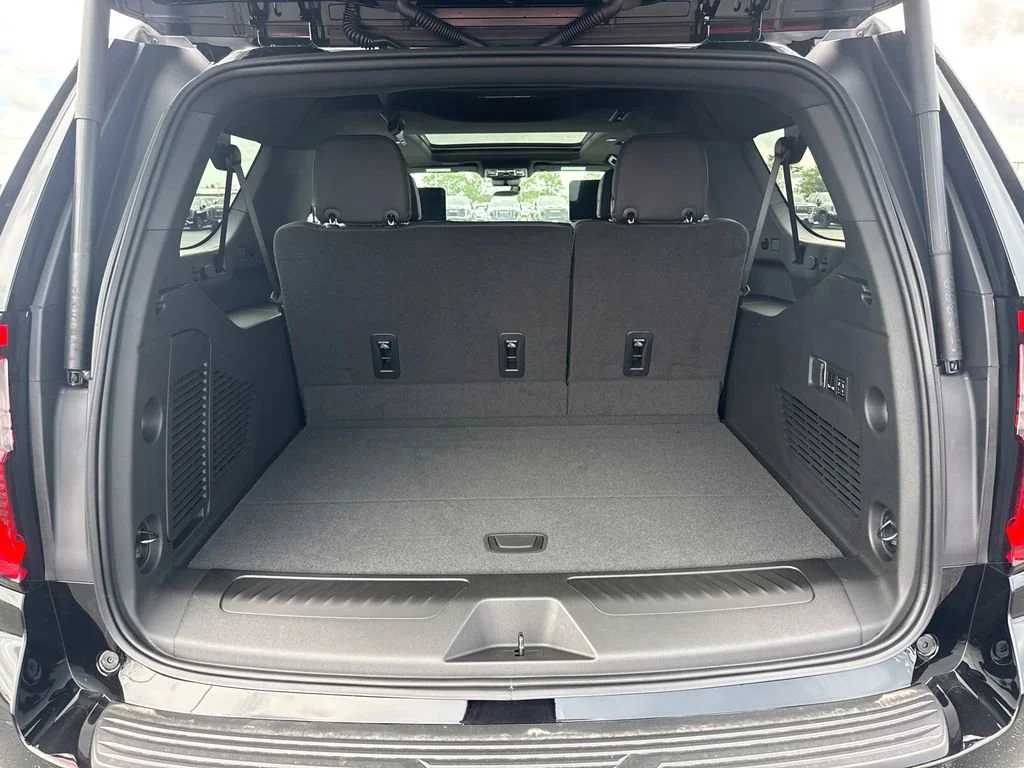 New 2026 Onyx Black GMC Elevation image 35