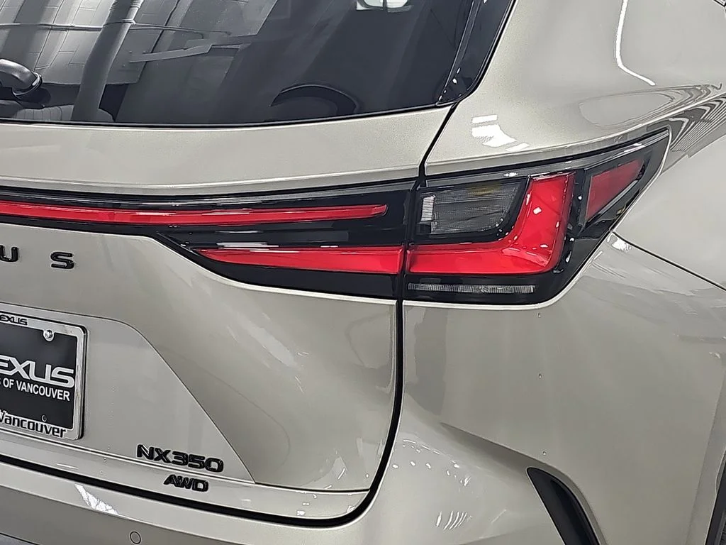 New 2026 Atomic Silver Lexus PREMIUM image 32