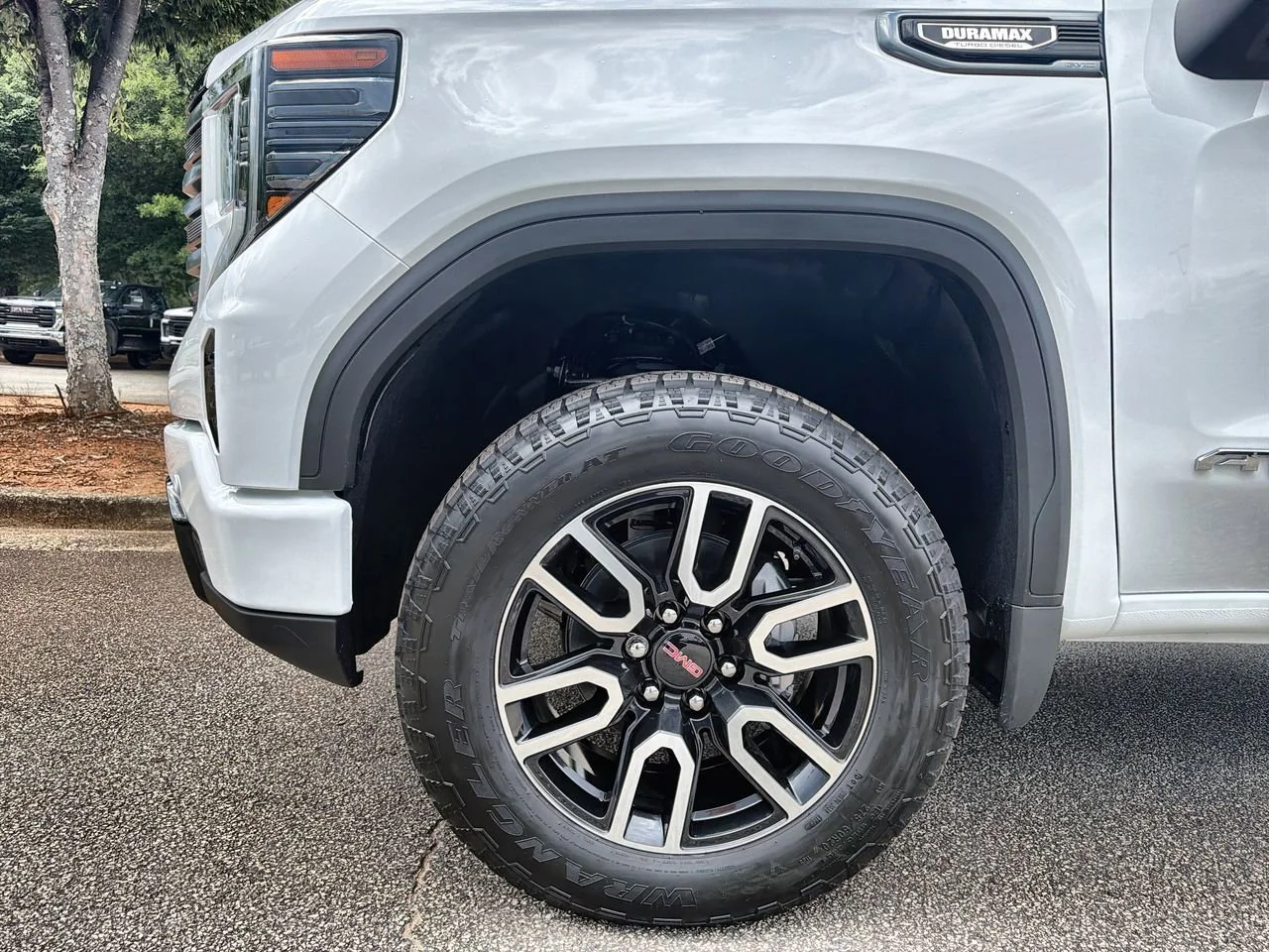 New 2026 Summit White GMC AT4 image 28