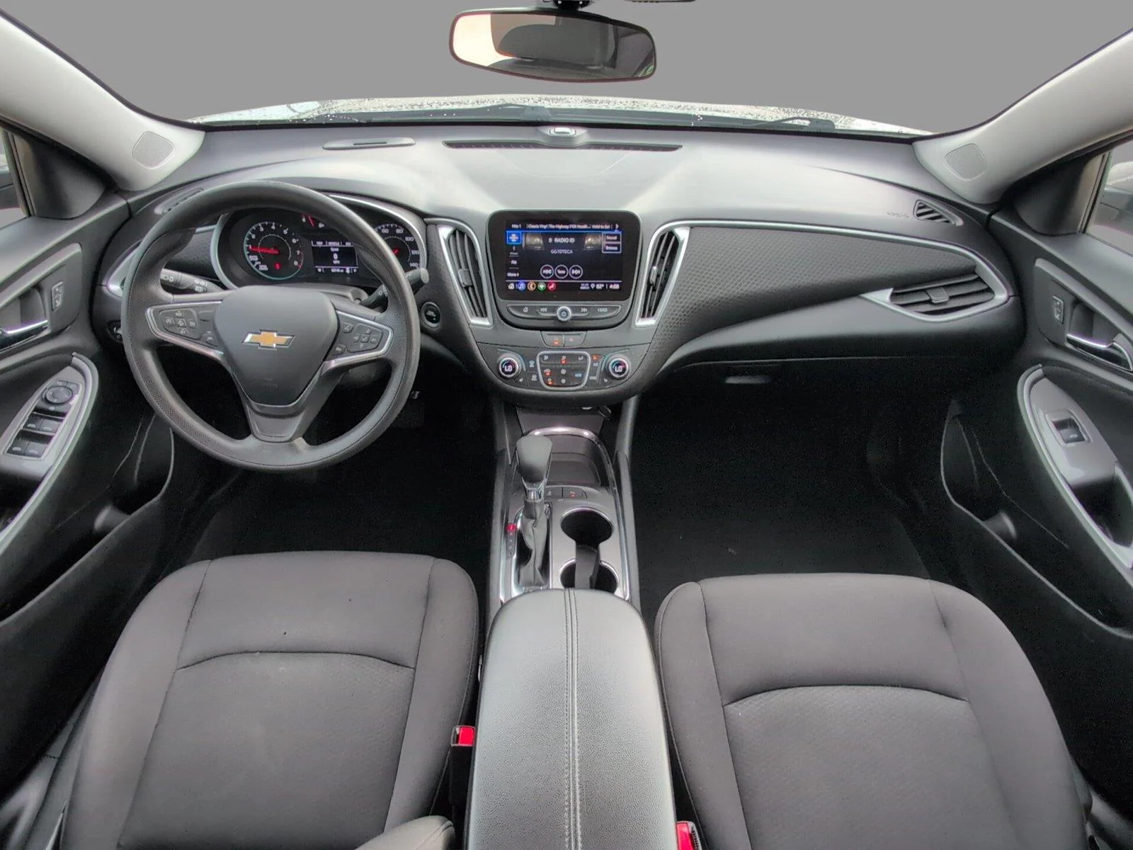 Used 2024 Mineral Gray Metallic Chevrolet LT image 26