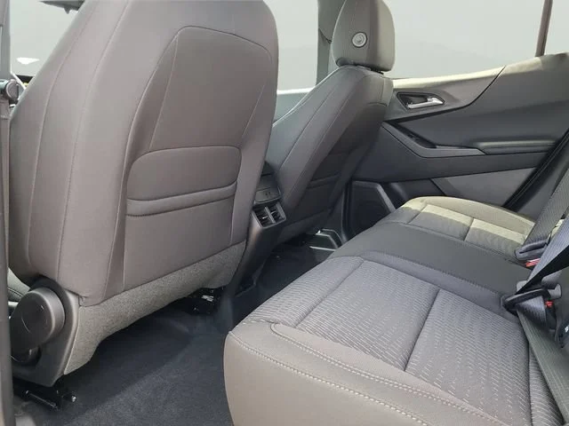 New 2027 Mosaic Black Metallic Chevrolet LT image 10