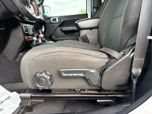 Used 2018 White Jeep Rubicon image 16