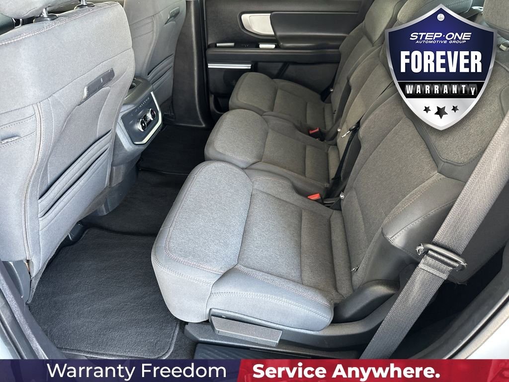 Used 2025 Silver Ford Active image 28