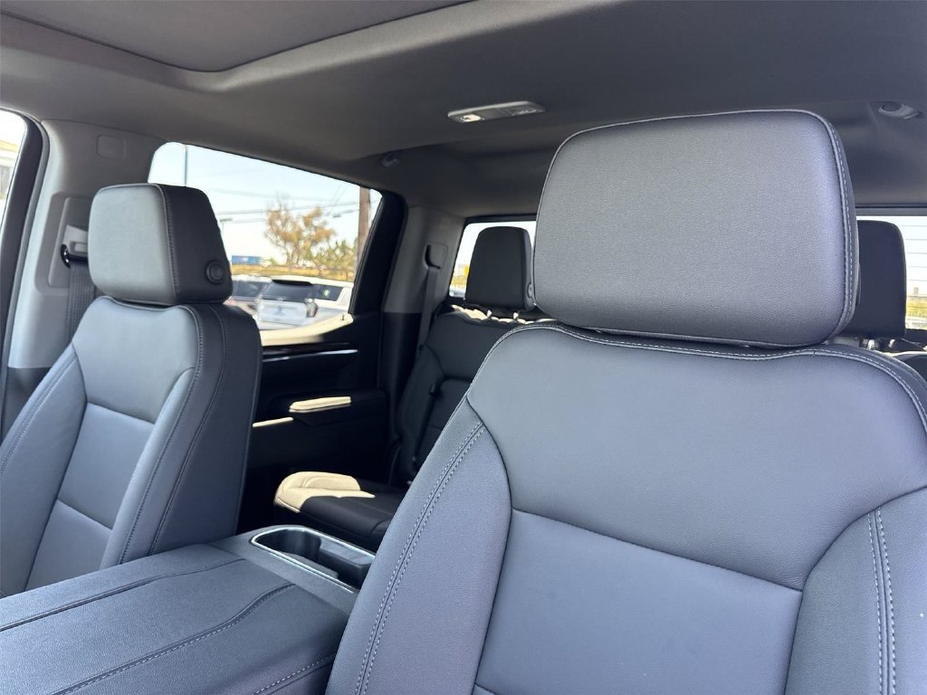 New 2026 Summit White Chevrolet LT Trail Boss image 25