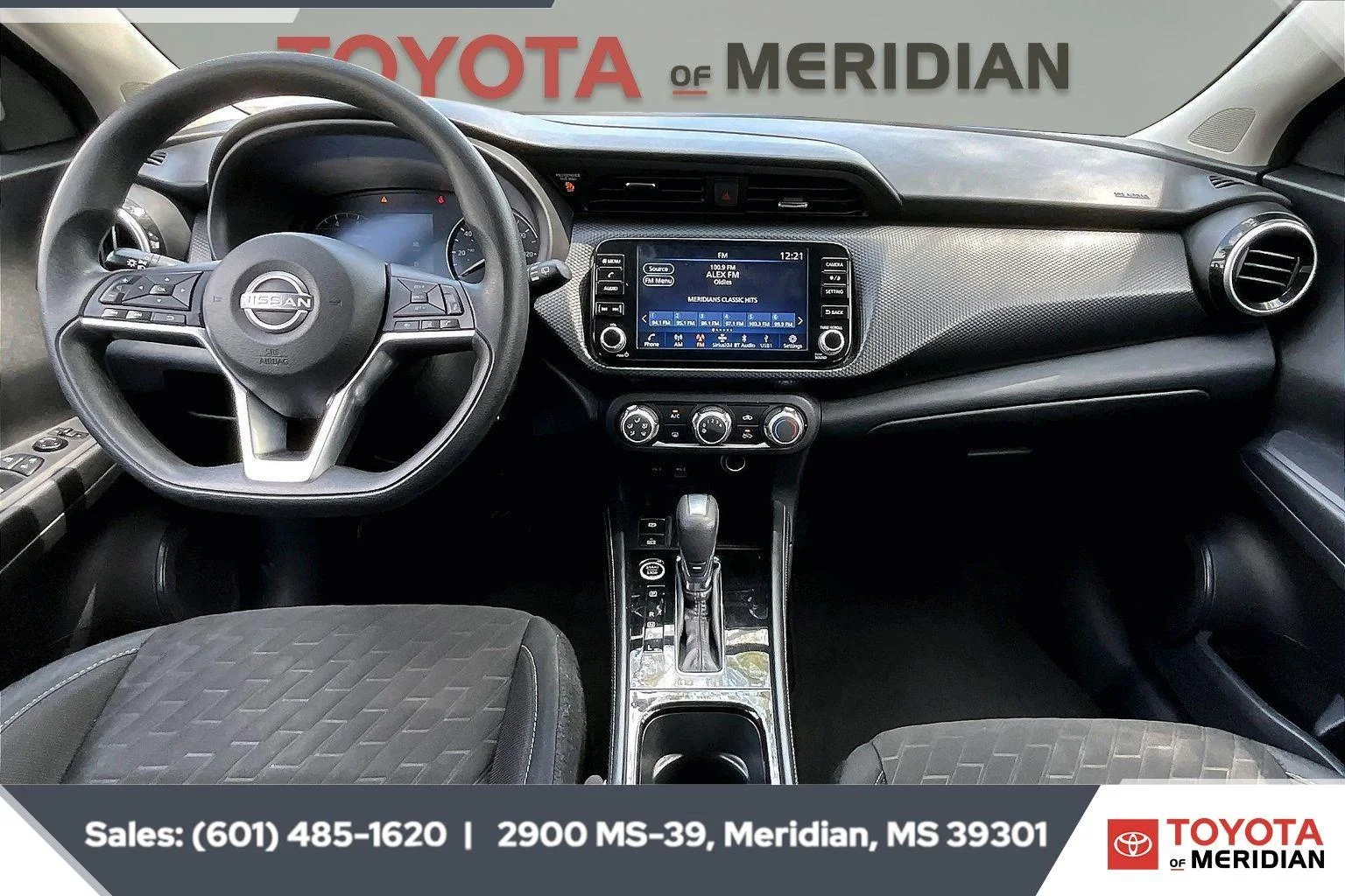 Used 2024 Electric Blue Metallic/Super Black Nissan SV image 12