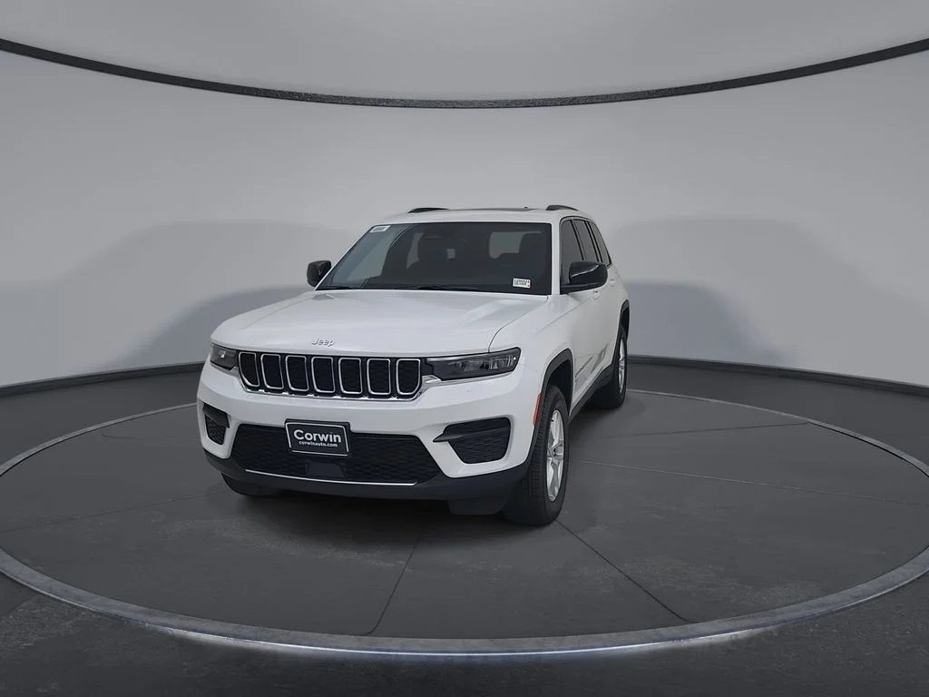New 2026 Bright White Clearcoat Jeep Laredo X image 7
