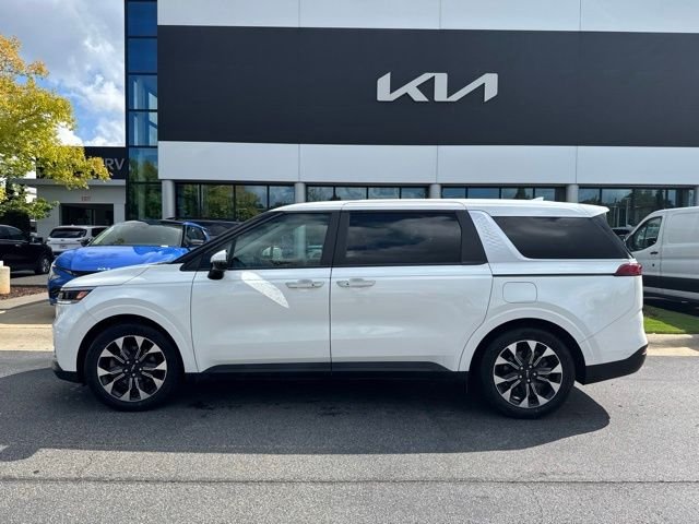 Used 2024 White Kia EX image 2