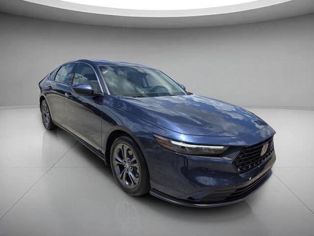 Used 2023 Canyon River Blue Metallic Honda EX image 7