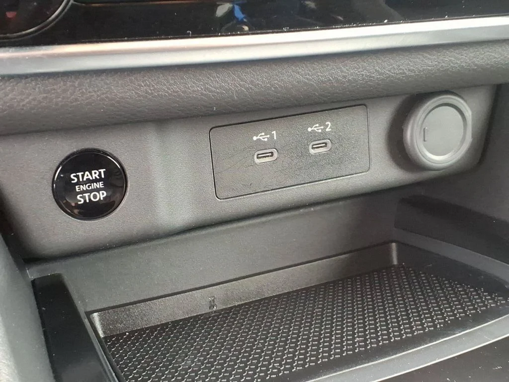Used 2025 White Nissan S image 24