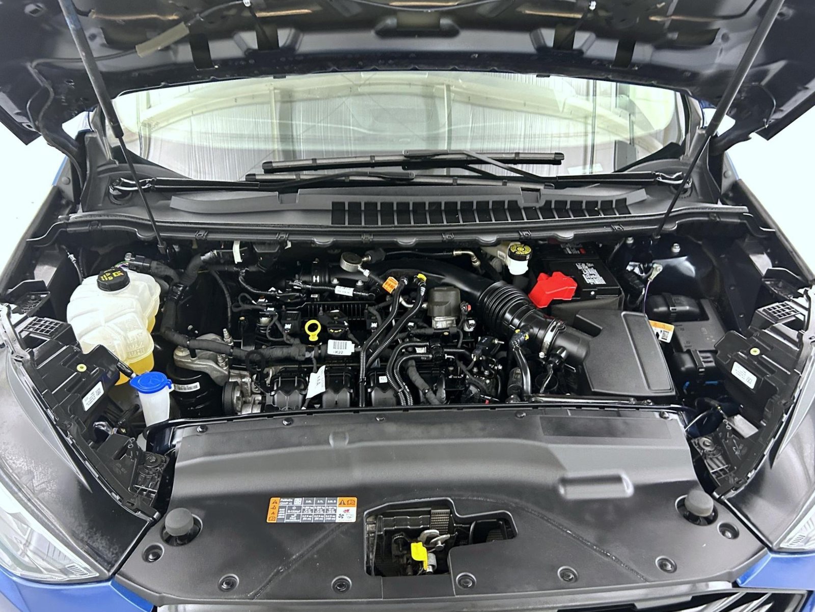 Used 2024 Blue Metallic Ford SE image 25