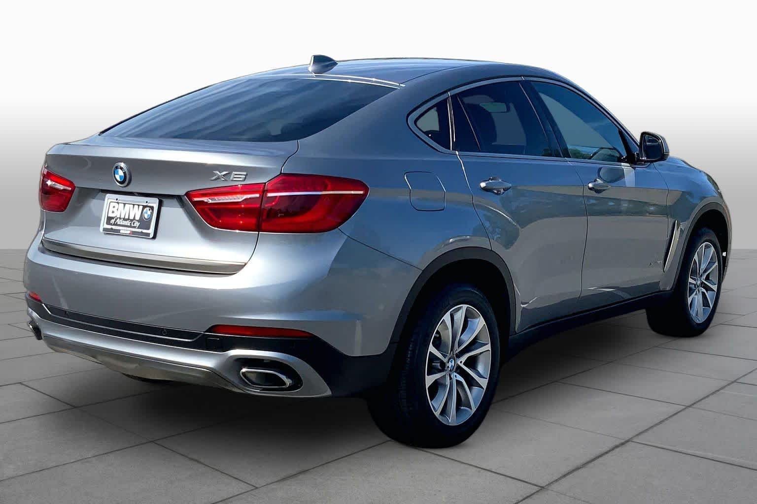 Used 2019 Space Gray Metallic BMW xDrive35i image 12